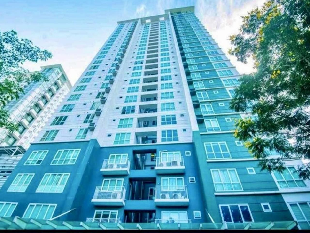 Abreeza Studio Suite 2321 - Pool, Wifi, City View, Washer, Ac, Netflix, Mall Davao Bagian luar foto