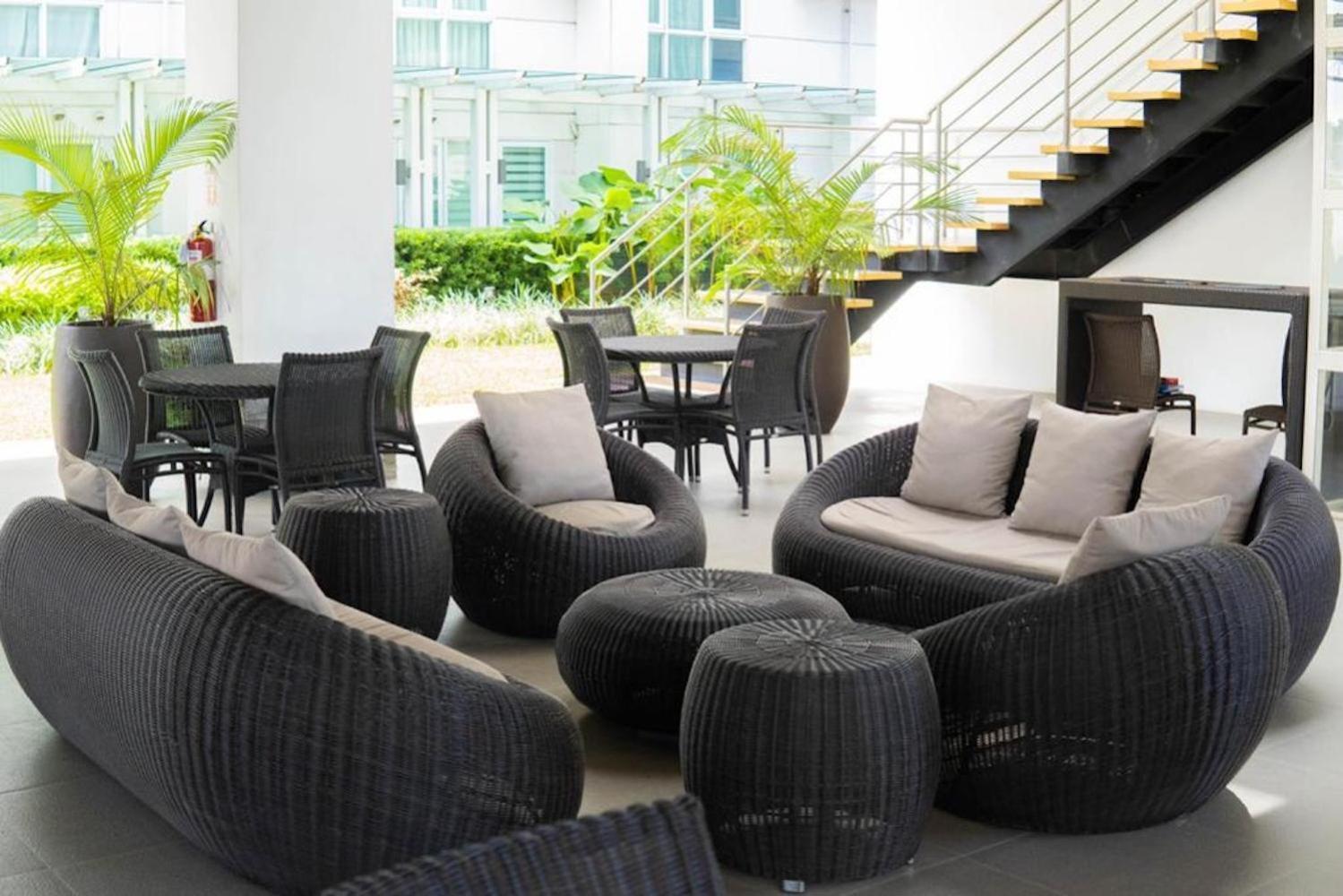 Abreeza Studio Suite 2321 - Pool, Wifi, City View, Washer, Ac, Netflix, Mall Davao Bagian luar foto